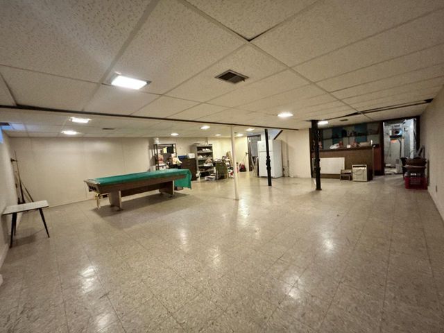 1100 W Duchess COURT, Bayside, WI 53217