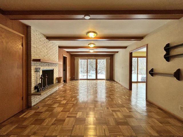 1100 W Duchess COURT, Bayside, WI 53217