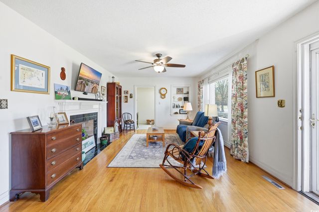 301 S Morgan Ave., Andrews, SC 29510