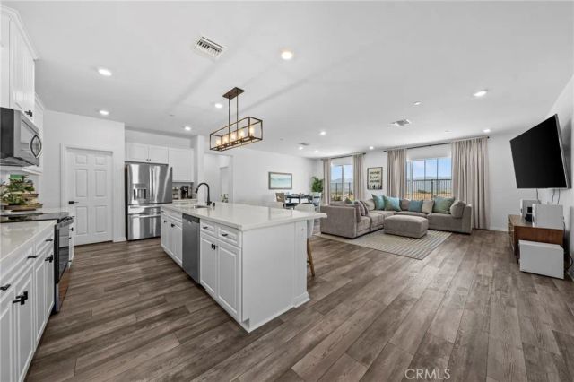 45123 Quicksilver, Lake Elsinore, CA 92532