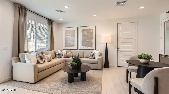23354 W PARKWAY Drive, Buckeye, AZ 85326