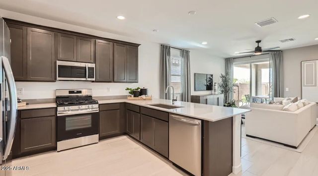 23354 W PARKWAY Drive, Buckeye, AZ 85326