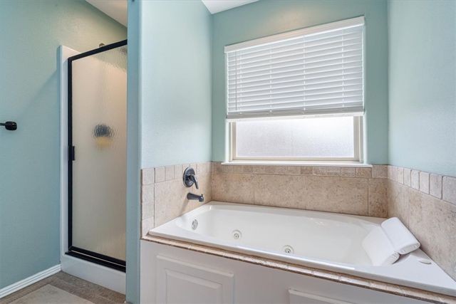402 W Worchester, Siloam Springs, AR 72761