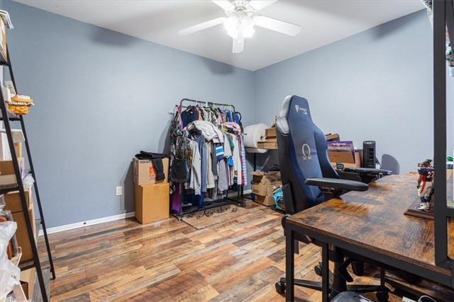 402 W Worchester, Siloam Springs, AR 72761