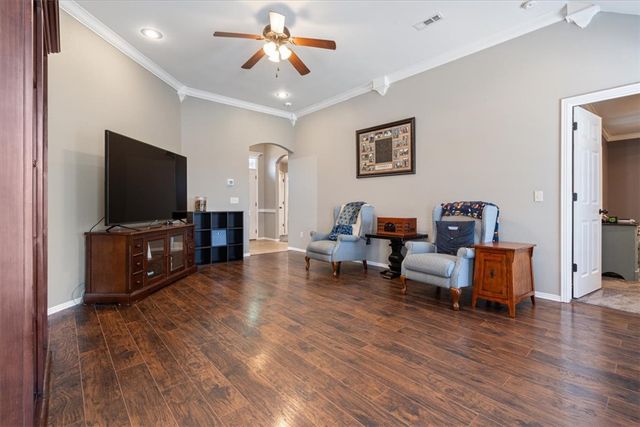 402 W Worchester, Siloam Springs, AR 72761