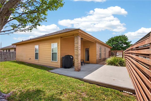 6042 Natchez Dr, Corpus Christi, TX 78414