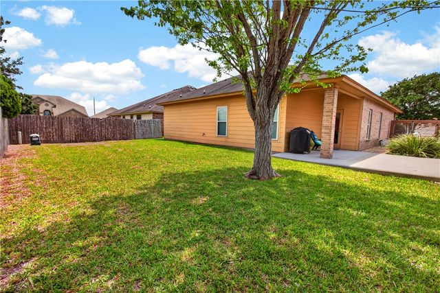 6042 Natchez Dr, Corpus Christi, TX 78414