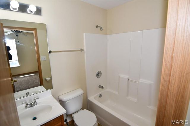 3 Hensley Terrace, Jennings, MO 63136