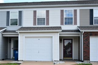 3 Hensley Terrace, Jennings, MO 63136
