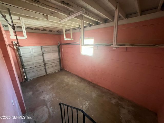 3609 CESERY Boulevard, Jacksonville, FL 32277