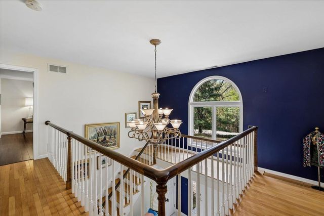 44 Brick Mill Road, Bedford, NH 03110