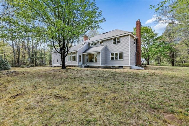 44 Brick Mill Road, Bedford, NH 03110