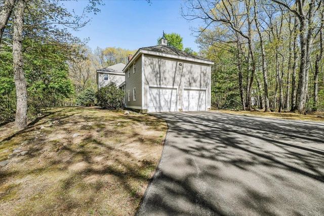 44 Brick Mill Road, Bedford, NH 03110