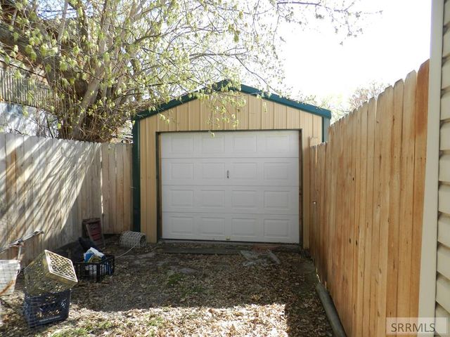 109 Lena Street, Salmon, ID 83467