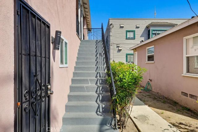 2669 Lime, Signal Hill, CA 90755