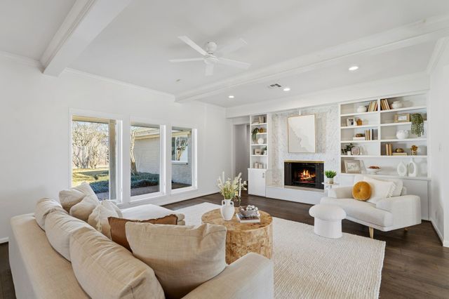 5706 Ariel Street, Houston, TX 77096