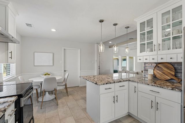 5706 Ariel Street, Houston, TX 77096