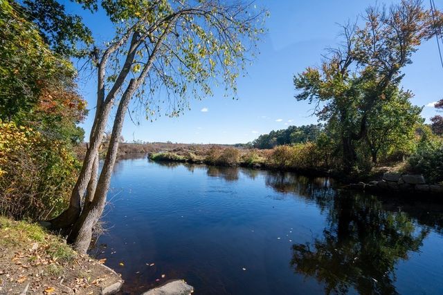 244 Main 301, Millis, MA 02054