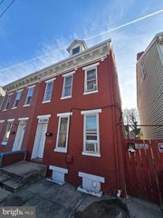 550 W PHILADELPHIA ST, York, PA 17403
