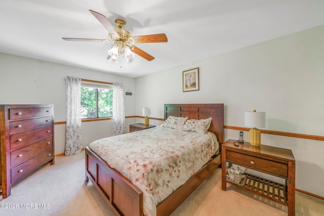 92 Wigwam Lane, Tinton Falls, NJ 07724