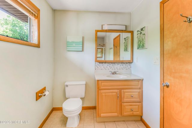 92 Wigwam Lane, Tinton Falls, NJ 07724