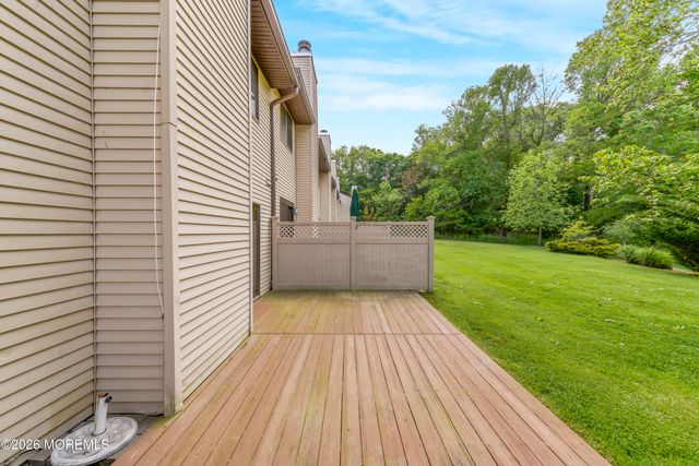 92 Wigwam Lane, Tinton Falls, NJ 07724