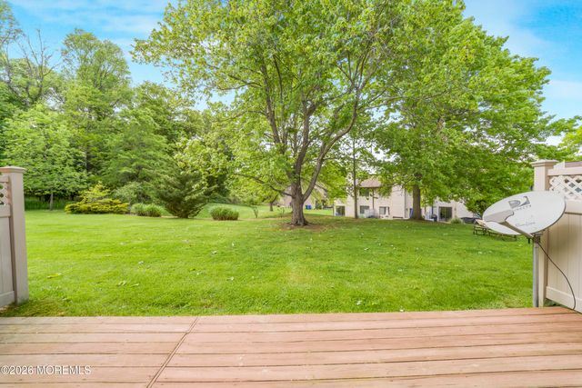 92 Wigwam Lane, Tinton Falls, NJ 07724