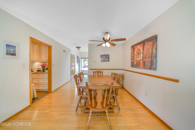 92 Wigwam Lane, Tinton Falls, NJ 07724