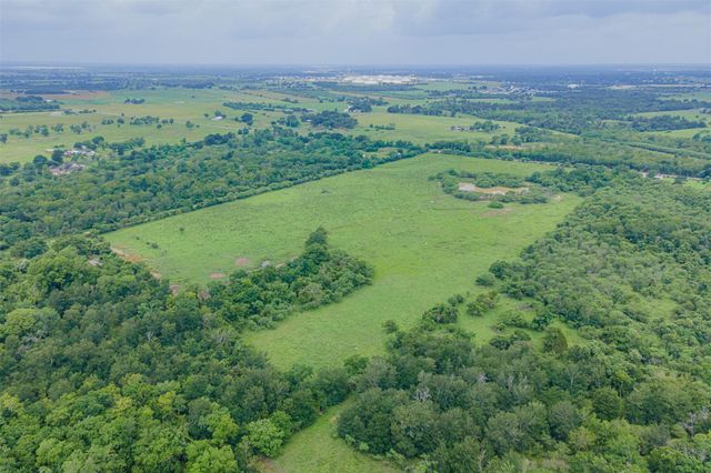 000 Stockold Road, Sealy, TX 77474