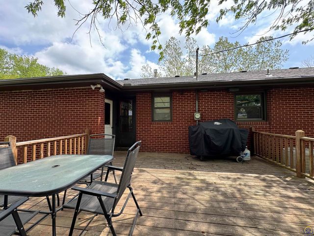 3711 SE California AVE, Topeka, KS 66609
