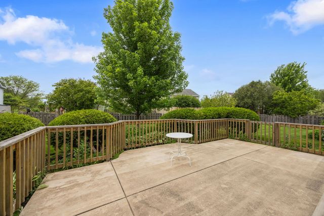 288 Forest Drive, Crystal Lake, IL 60014