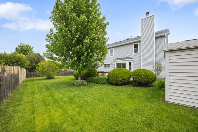 288 Forest Drive, Crystal Lake, IL 60014