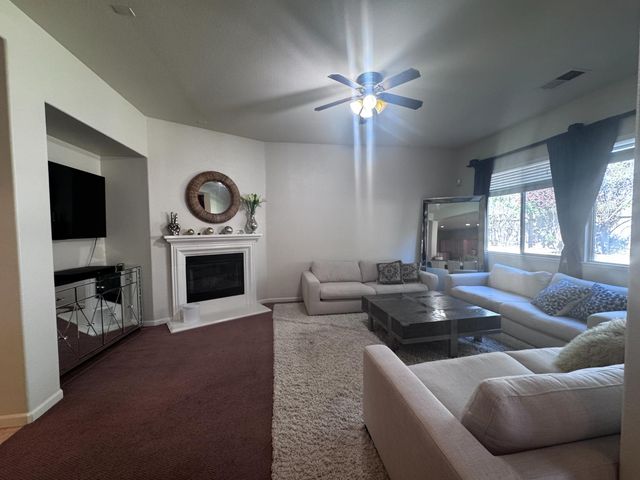 1780 Alicante Dr, Roseville, CA 95747