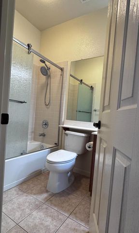 1780 Alicante Dr, Roseville, CA 95747