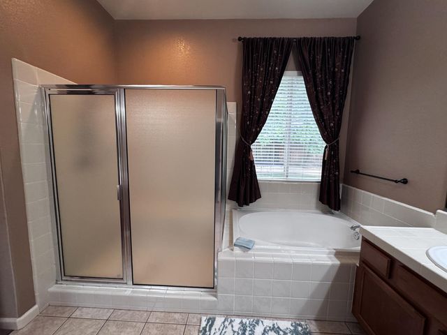 1780 Alicante Dr, Roseville, CA 95747