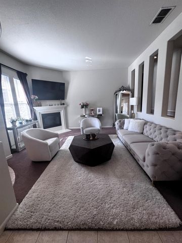 1780 Alicante Dr, Roseville, CA 95747