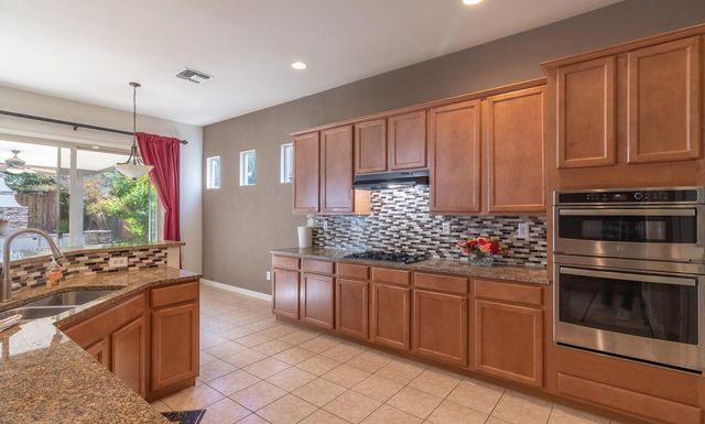 1780 Alicante Dr, Roseville, CA 95747