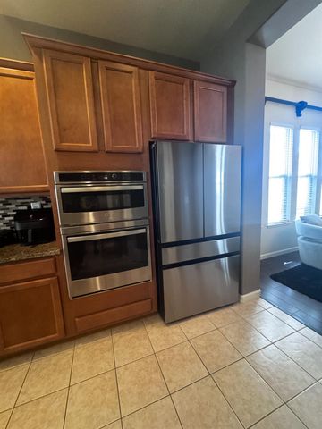 1780 Alicante Dr, Roseville, CA 95747