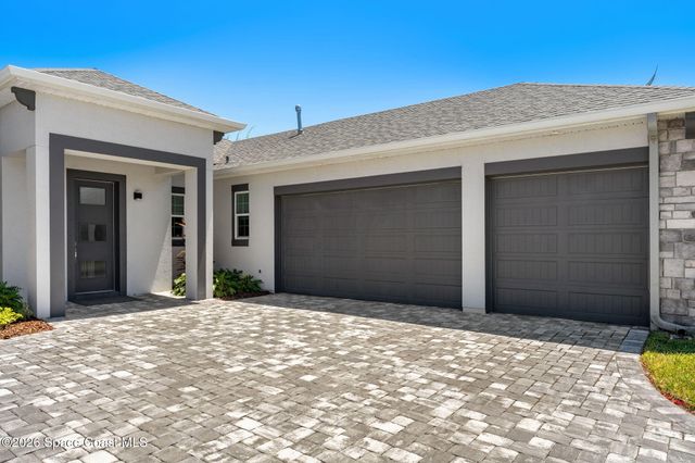 4365 Negal Circle, Melbourne, FL 32901