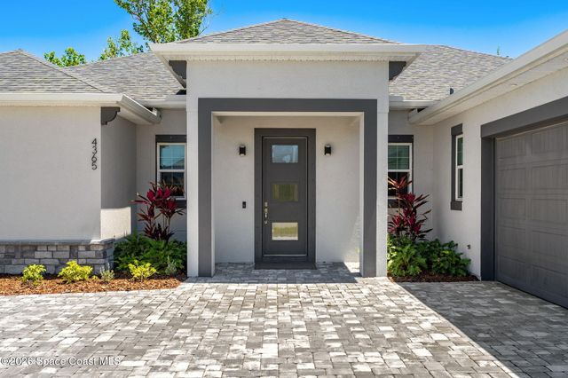 4365 Negal Circle, Melbourne, FL 32901