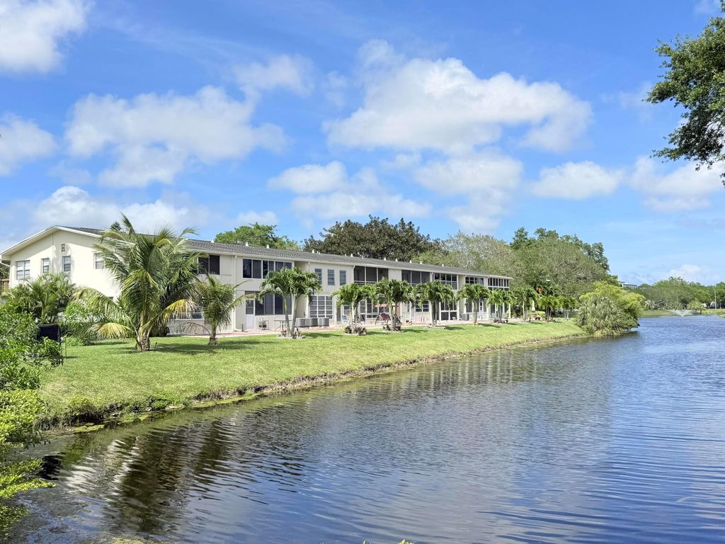 165 Tilford H 165, Deerfield Beach, FL 33442