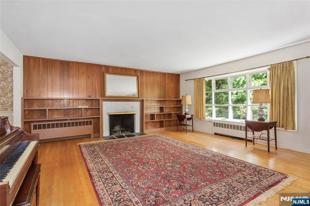 56 Valley Road, Haworth, NJ 07641