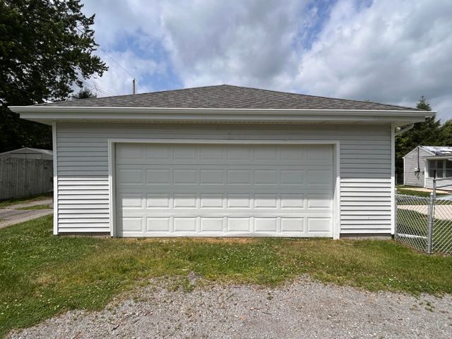 1001 W 38th Place, Hobart, IN 46342