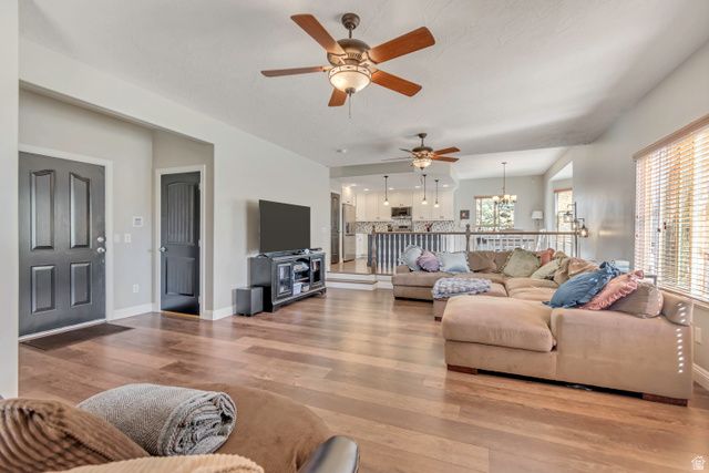 10289 S LOCUST RIDGE CT, South Jordan, UT 84009