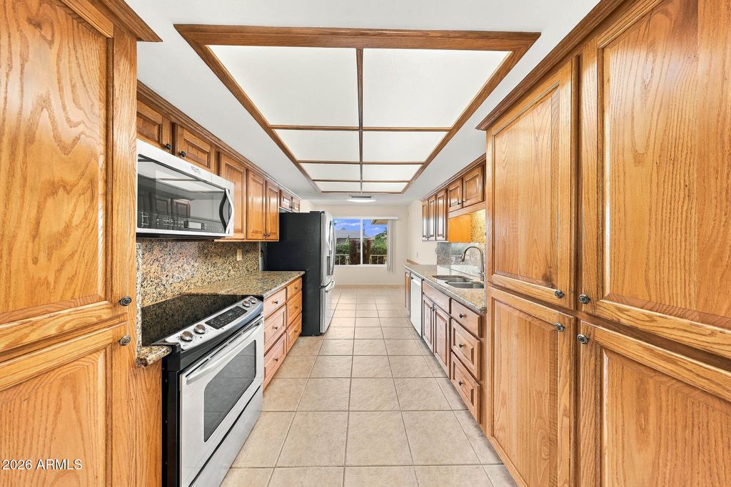 10320 W BROOKSIDE Drive, Sun City, AZ 85351 — photo 3