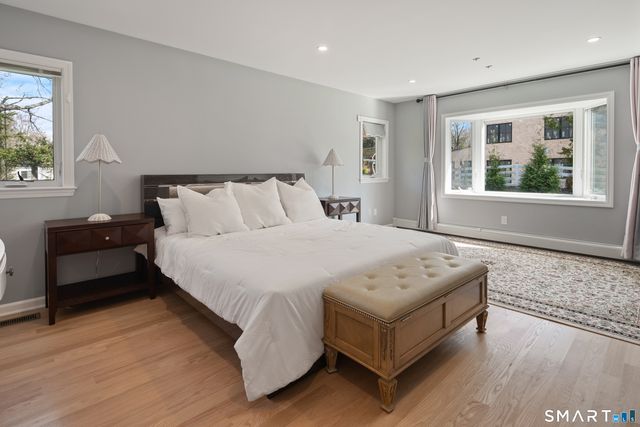 8 Ledge Road, Norwalk, CT 06853