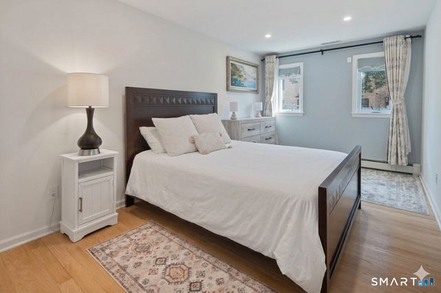 8 Ledge Road, Norwalk, CT 06853