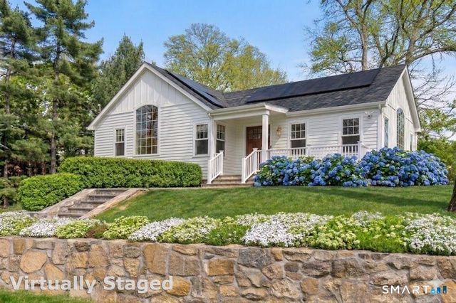 8 Ledge Road, Norwalk, CT 06853