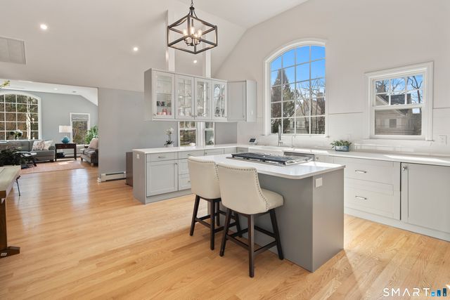 8 Ledge Road, Norwalk, CT 06853