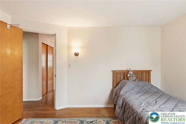 4061 Hampshire Court, South Whitehall Twp, PA 18104